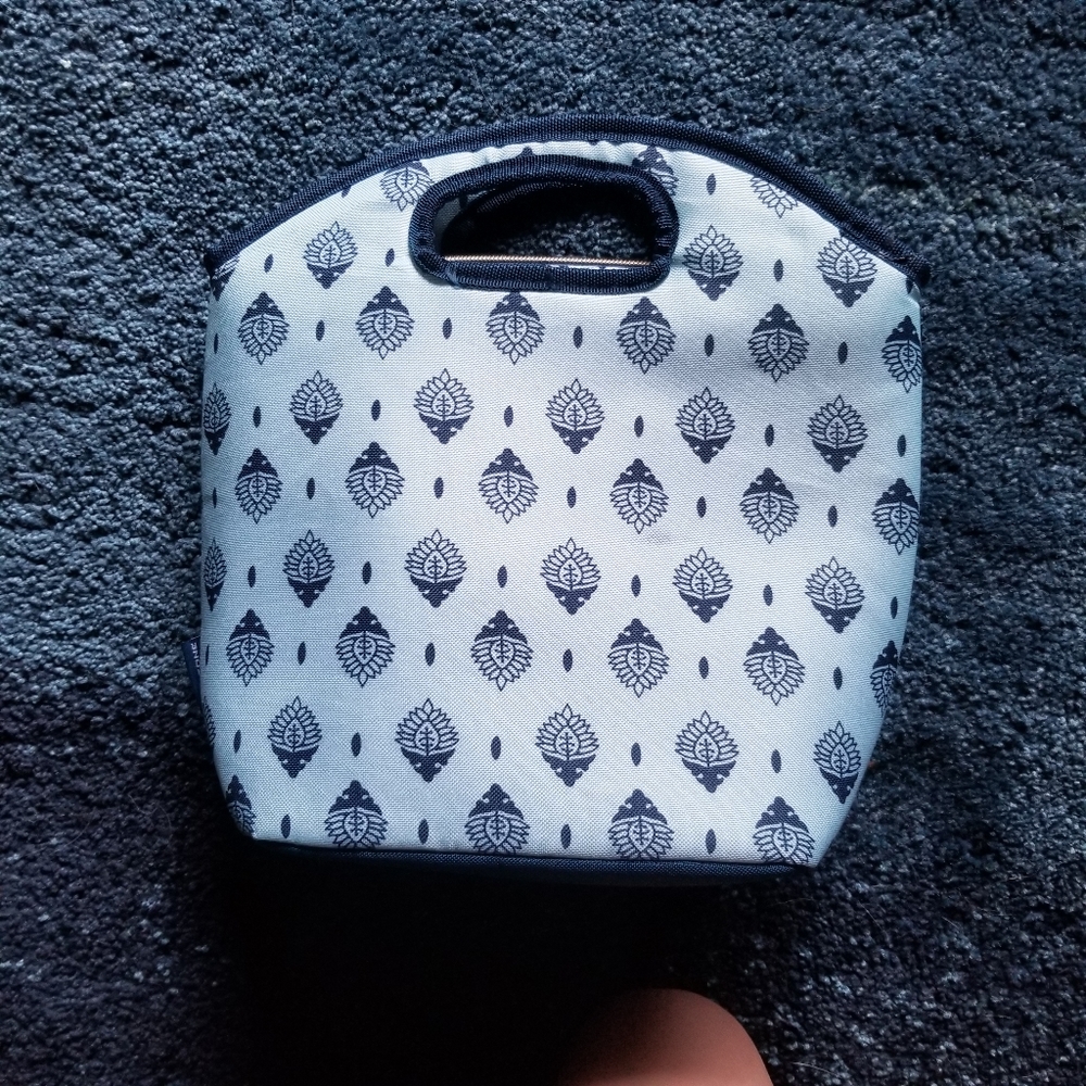 Lunchbox - Picture 4 of 4